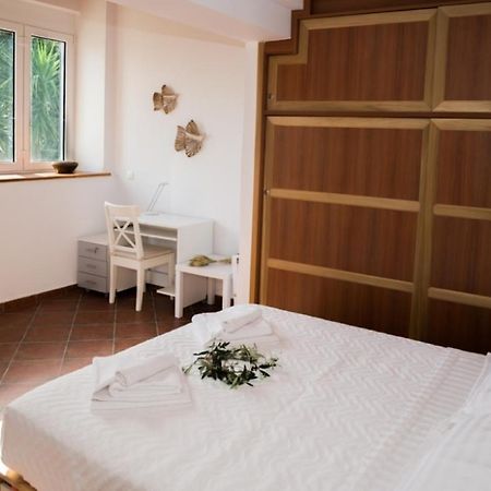 Olea Escape Villa In An Olive Estate ยีธิโอ ภายนอก รูปภาพ
