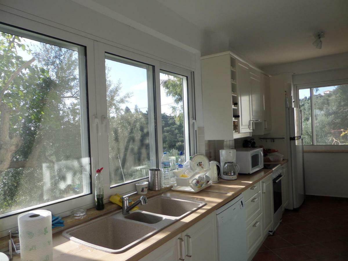 Olea Escape Villa In An Olive Estate ยีธิโอ ภายนอก รูปภาพ