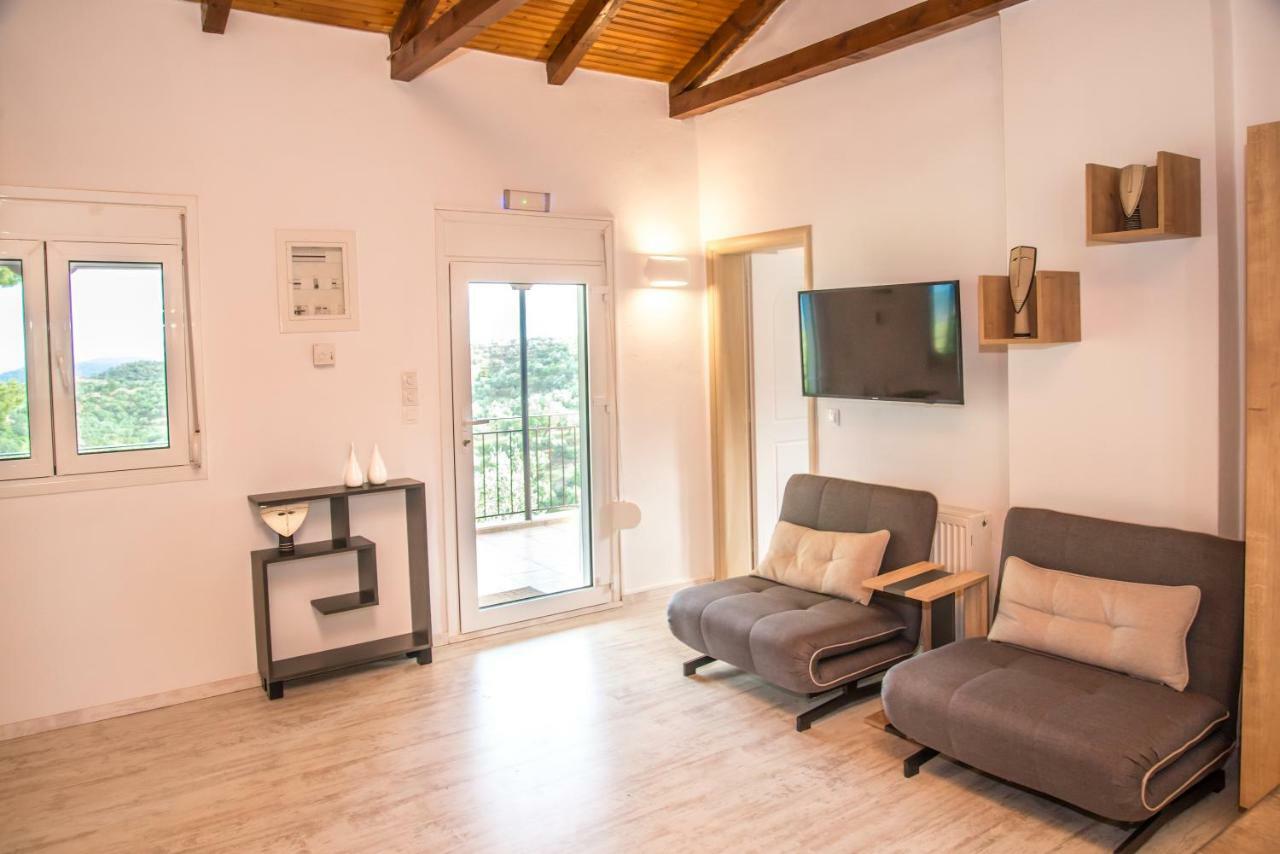 Olea Escape Villa In An Olive Estate ยีธิโอ ภายนอก รูปภาพ
